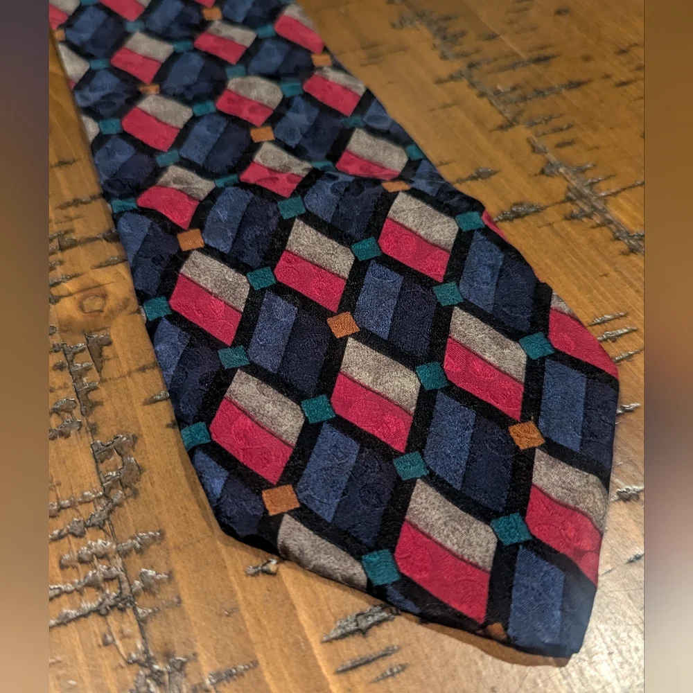 Krizia 100% Silk Patterned Geometric Tie - Picture 1 of 11